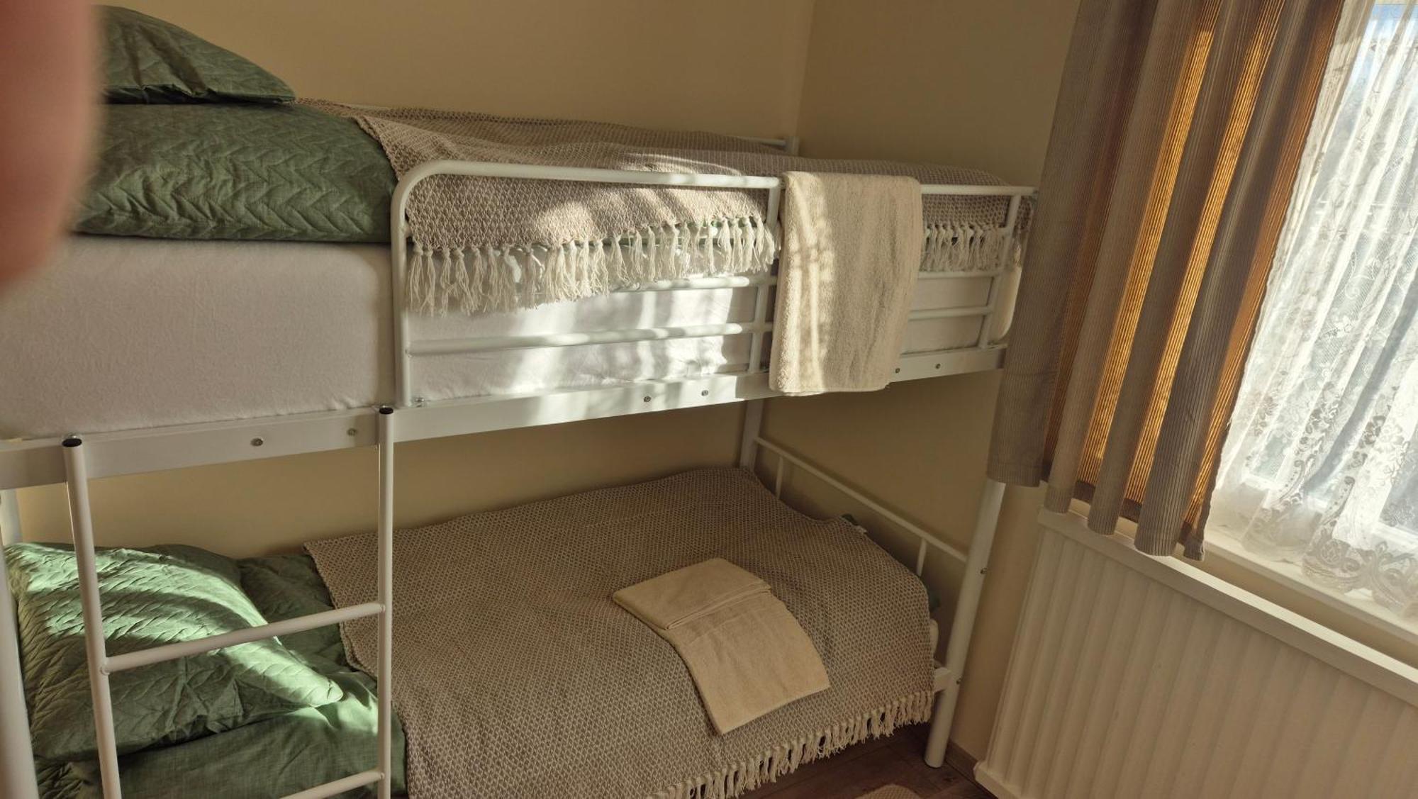 Bunk Bed Cozy Nights Homestay *